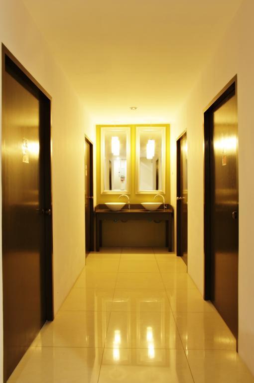 Link Corner Hostel Bangkok Dış mekan fotoğraf