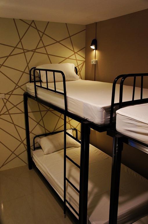 Link Corner Hostel Bangkok Dış mekan fotoğraf